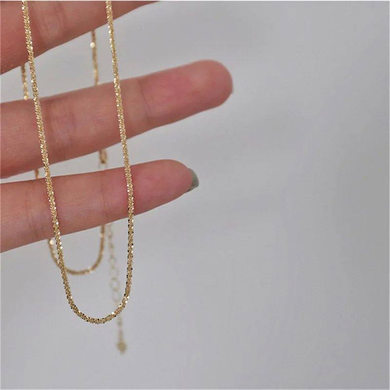 Simple V-shaped necklace