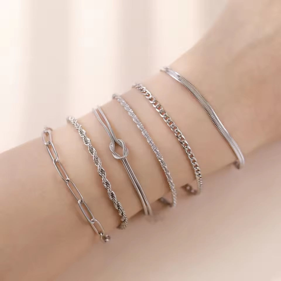 Stainless steel gold bracelet