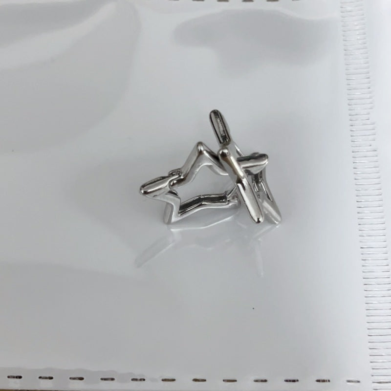 Star-shaped hoop earrings