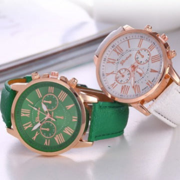 A fake three-eye double-layer leather strap ladies' watch