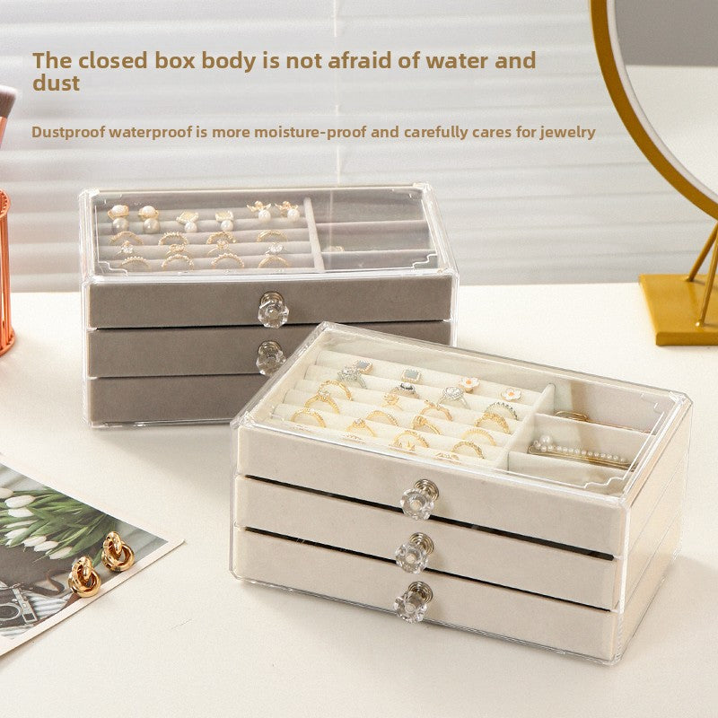 Jewelry box is high-end exquisite portable